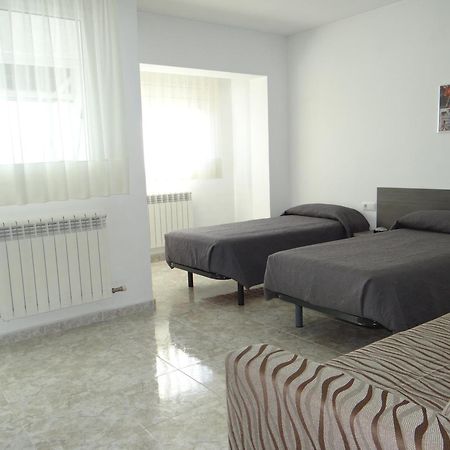 Manresa Apartamentos Turisticos Exterior photo